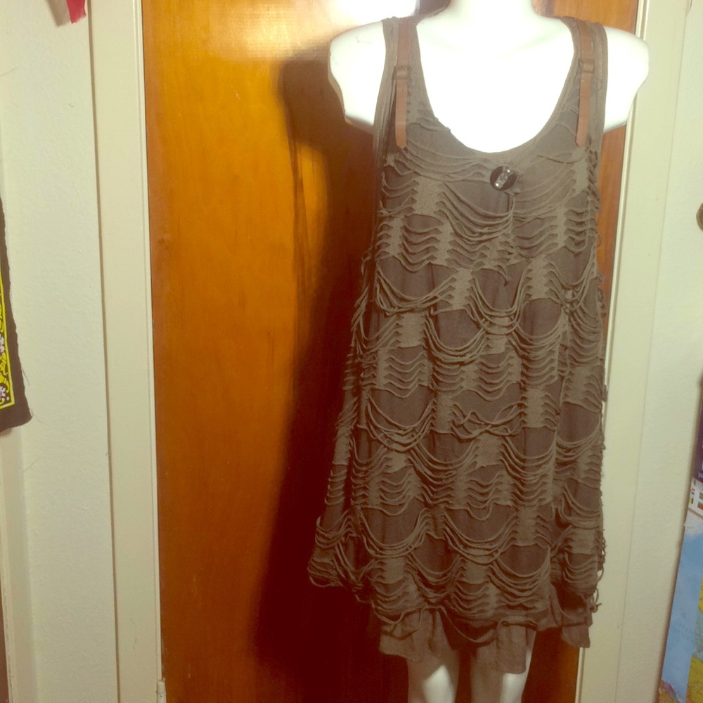 Perth Brand Boutique Mid-Length Dress
